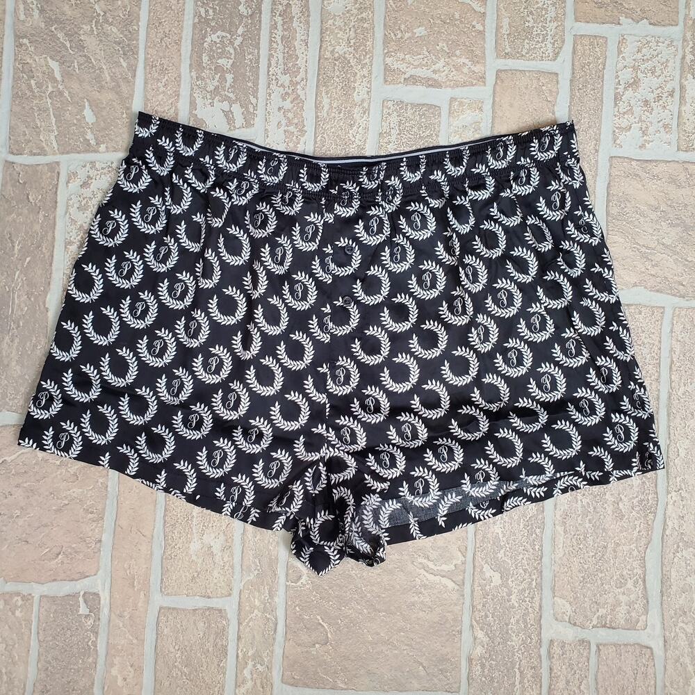 Victoria's Secret PINK Pajama Shorts Black White Laurel Wreath Tencel Medium NEW